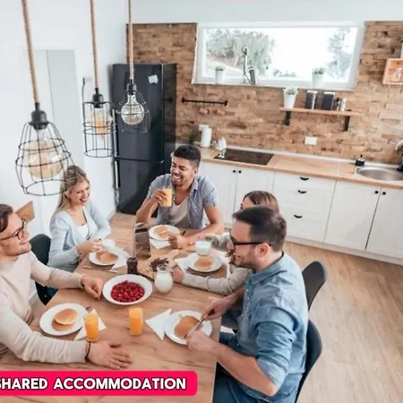 Ubytování v soukromí Rc9Bc - Cozy Double Room In Moortown