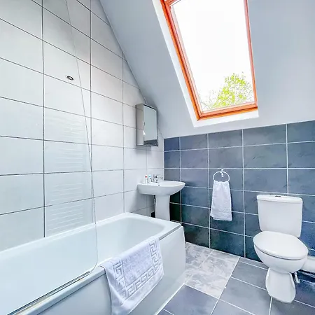 *rc9bc* For Your Relaxed & Cosy + Free Parking + Free Fast Wifi * Homestay Leeds (West Yorkshire)