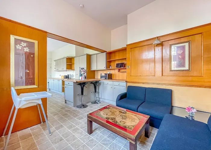 *rc9bc* For Your Relaxed & Cosy + Free Parking + Free Fast Wifi * Homestay *