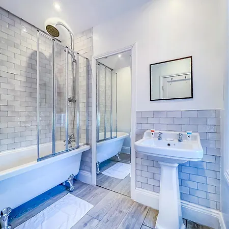 *rc9bc* For Your Relaxed & Cosy + Free Parking + Free Fast Wifi * Проживание в семье