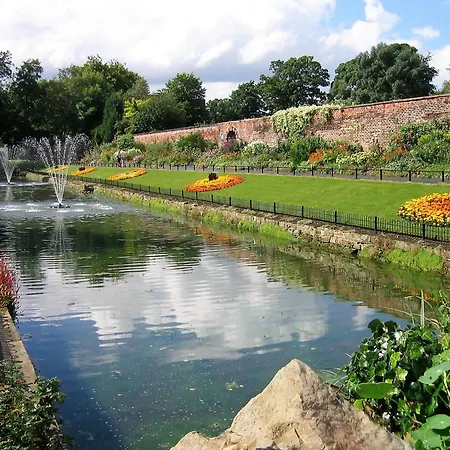 Проживание в семье *rc9bc* For Your Relaxed & Cosy + Free Parking + Free Fast Wifi *